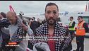 Gli abusi e le violenze subìti dagli attivisti della Flotilla