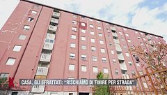 Casa, gli sfrattati: "Rischiamo di finire per strada"