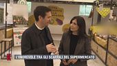 L'Onorevole Alessandro Cattaneo tra gli scaffali del supermercato