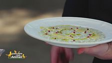 Risotto alle erbette di Provenza, zest di limone e nespole al pepe rosa