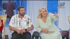 Tina: ''Pasquale, invece di ballare con Gemma...''