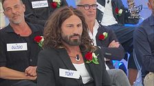 Tony: ''Vi bacerei tutte e tre!''