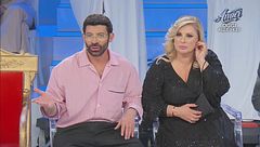 Gianni: ''Mario, sei geloso che Cinzia abbia...''