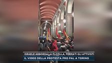 Il video della protesta pro Pal a Torino