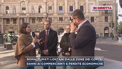 Roma, turisti lontani dalle zone dei cortei