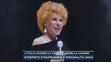 L'Italia piange la grande Ornella Vanoni