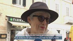 Milano, canto palestinese alla recita di Natale