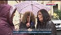 Incendio in un palazzo nel centro di Roma, paura e polemiche