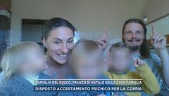 Famiglia del bosco, pranzo di Natale nella casa famiglia