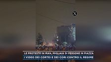 Le proteste in Iran, migliaia di persone in piazza