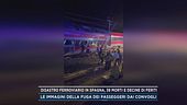 Disastro ferroviario in Spagna, le immagini della fuga dei passeggeri