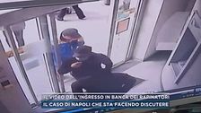 Il video dell'ingresso in banca dei rapinatori