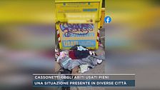 Cassonetti degli abiti usati pieni
