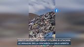 Vestiti buttati nel deserto cileno di Atacama