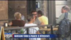 Mangiano tonno a pranzo: 13 intossicati