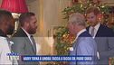 Harry torna a Londra: faccia a faccia col padre Carlo