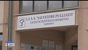Niente unghie lunghe nella scuola di Taormina
