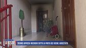 78enne appicca incendio sotto la porta dei vicini: arrestato