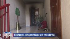 78enne appicca incendio sotto la porta dei vicini: arrestato