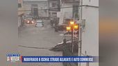 Nubifragio a Ischia: strade allagate e auto sommerse