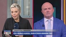 Foto di neonato in udienza, Chiara Petrolini abbandona l'aula
