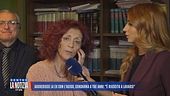 Donna aggredita con acido, polemiche per la revoca degli arresti domiciliari