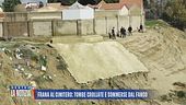 Frana al cimitero: tombe crollate e sommerse dal fango
