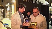 "Striscia la Notizia" consegna il Tapiro d'oro a Carlo Conti
