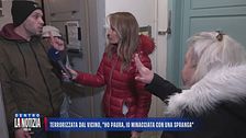 Il vicino che terrorizza Cinzia: "Ho avuto un'infanzia difficile"