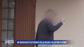 Tre braccialetti elettronici per lo stalker, ma lui non si ferma
