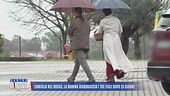 Famiglia nel bosco, la mamma riabbraccia i tre figli dopo 25 giorni