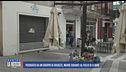 Picchiato da un gruppo di ragazzi, muore davanti al figlio di 11 anni