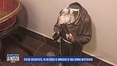 Statue decapitate, in un video le immagini di una donna misteriosa