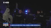 Si lancia dal balcone con i tre figli, a Genova la bimba sopravvissuta
