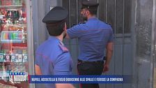 Napoli, accoltella il figlio dodicenne alle spalle e ferisce la compagna