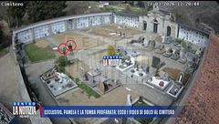 Esclusivo, Pamela Genini e la tomba profanata: ecco i video di Dolci al cimitero