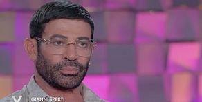 Gianni Sperti: "Il mio periodo buio e le sostanze stupefacenti"