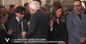 L'abbraccio di Mattarella a Christian Daprà