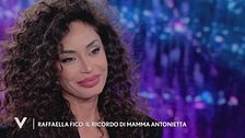Raffaella Fico e il ricordo di mamma Antonietta