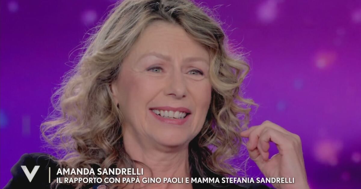 Verissimo Amanda Sandrelli "Il rapporto con papà Gino Paoli e mamma