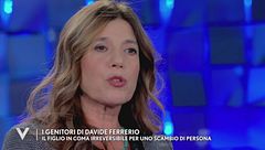 I genitori di Davide Ferrerio: "Nostro figlio in coma per uno scambio di persona"