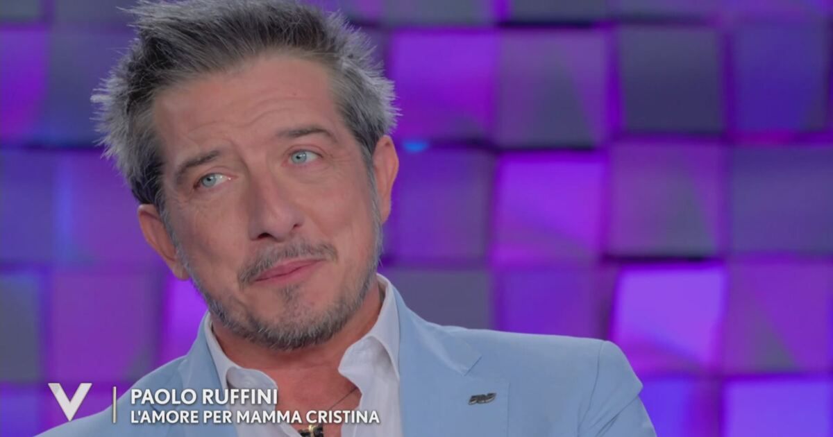 Verissimo: Paolo Ruffini e l'amore per mamma Cristina Video | Mediaset ...