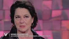 Monica Guerritore: "Ho continuato a recitare nonostante i problemi di salute"
