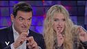 Max Giusti e Isobel Kinnear e l'avventura di Caduta libera
