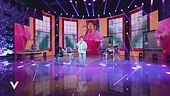 Orietta Berti canta "Chi ama chiama"