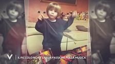 Il piccolo Noa e la sua passione per la musica