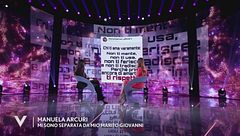 Manuela Arcuri: "Sono stata tradita da alcuni amici"