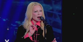 Patty Pravo canta "Opera"