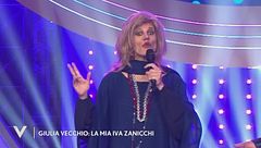 Giulia Vecchio imita Iva Zanicchi