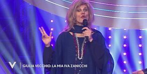 Giulia Vecchio imita Iva Zanicchi
